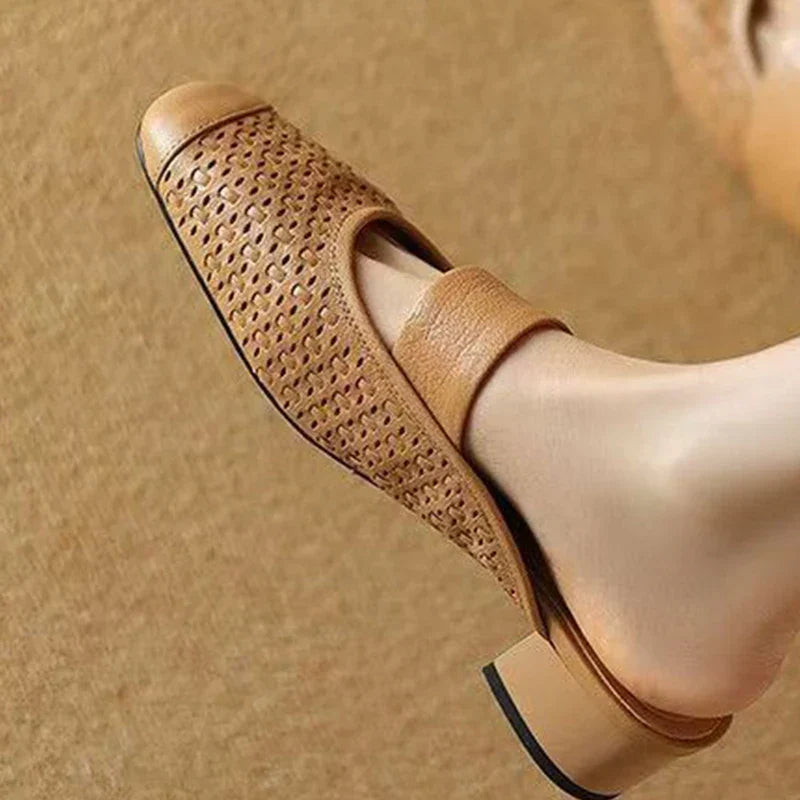 Felmora Closed Toe Sandals